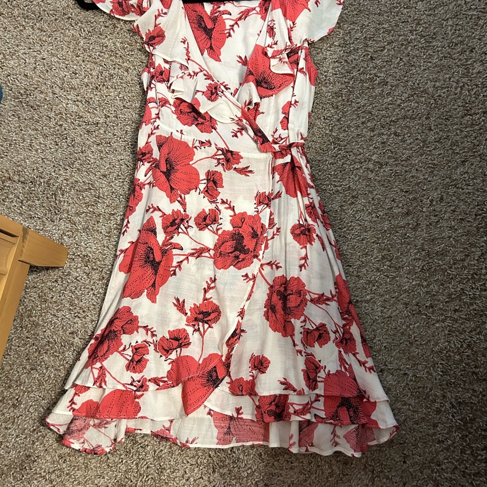 Floral Wrap Dress in Pink and White